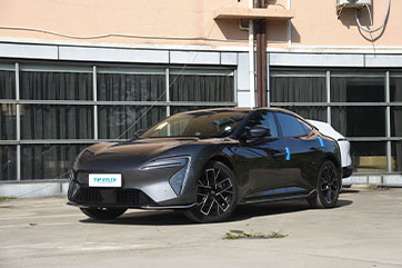 2025 Avatr 06