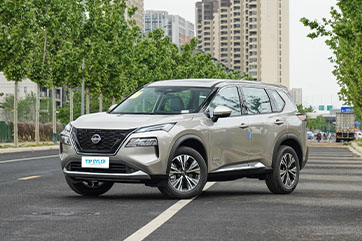 Nissan X-Trail medium-sized SUV